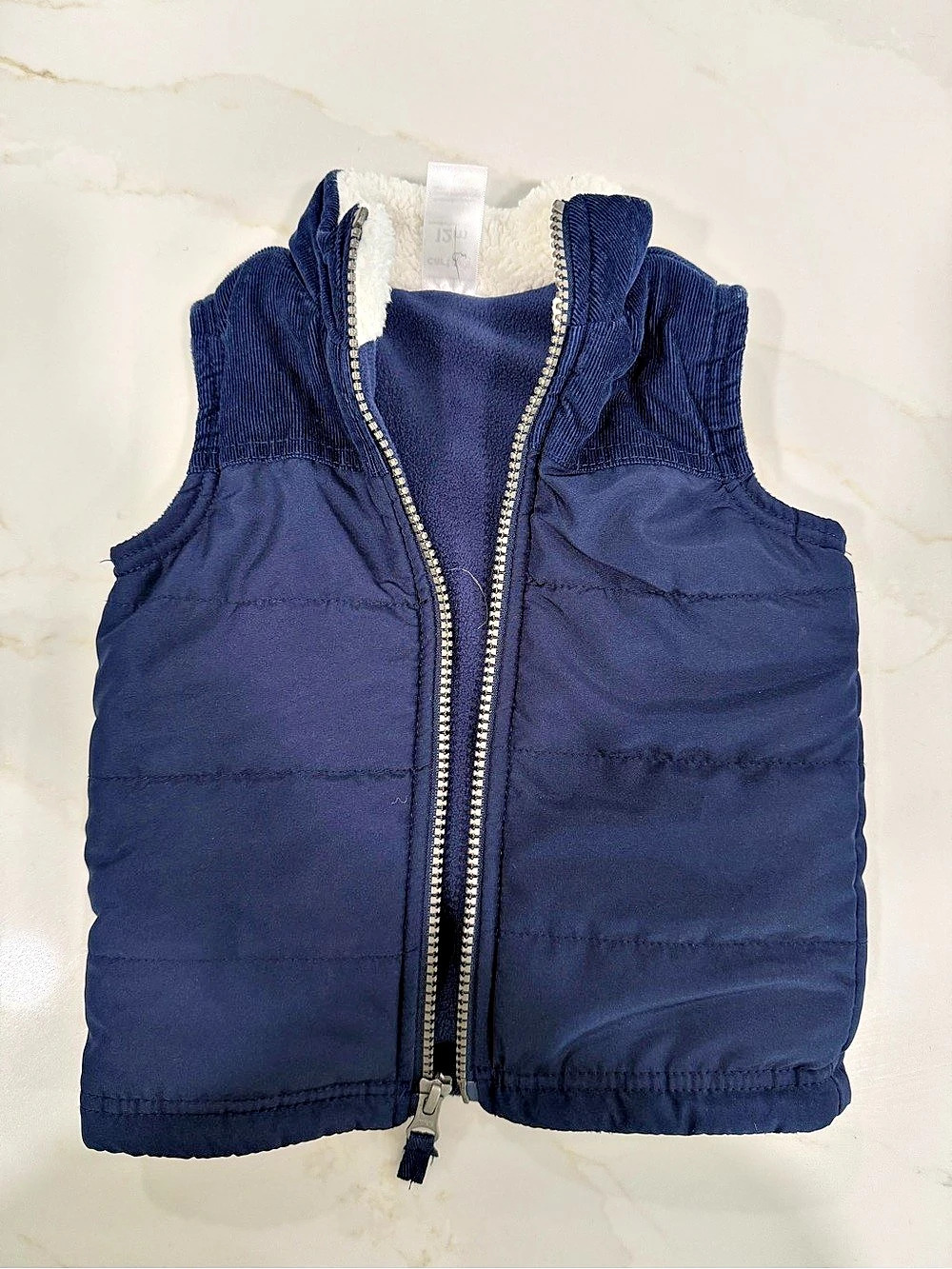Carter’s 12M Navy Puffer Vest Like New